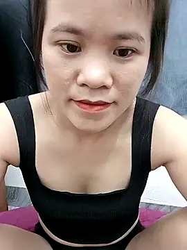 Snapshot of Norah-h chatting on October 6, 2025, 2:47 pm Norah-h online show from October 6, 2025, 2:47 pm