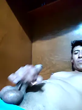 Carlos27hot online show from November 21, 2025, 9:19 am