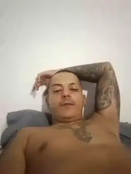 Snapshot of MaximoHall86 chatting on September 30, 2025, 3:00 am MaximoHall86 online show from September 30, 2025, 3:00 am