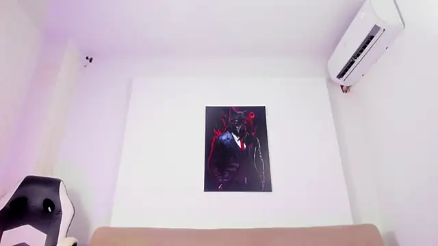 Snapshot of MaximoHall86 chatting on November 15, 2025, 12:45 pm MaximoHall86 online show from November 15, 2025, 12:45 pm