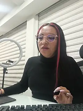 Alisson Stonee online show from May 15, 2026, 9:22 pm