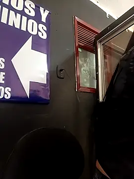  Luna-1 online show from November 5, 2025, 2:17 pm