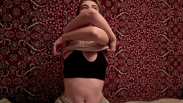 ivetabloom online show from November 20, 2025, 2:50 pm