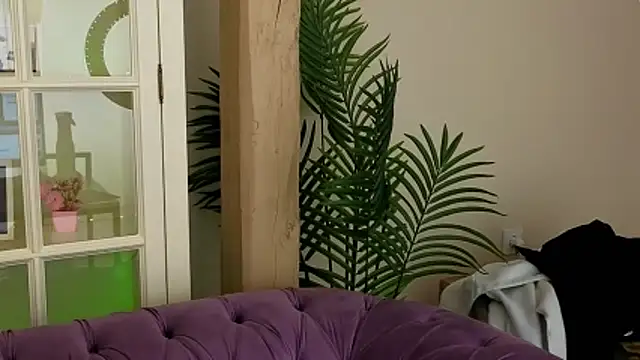 AlinaLiii online show from April 2, 2026, 5:16 am