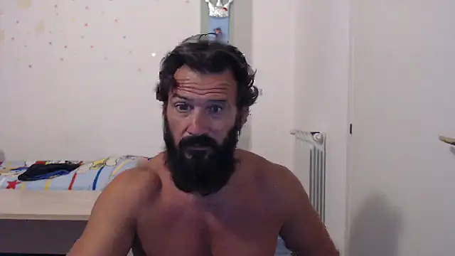 Snapshot of muscoloporco chatting on September 22, 2025, 5:04 pm muscoloporco online show from September 22, 2025, 5:04 pm