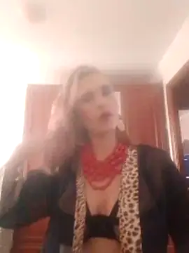 LaraDiva7799 online show from October 27, 2025, 10:52 am