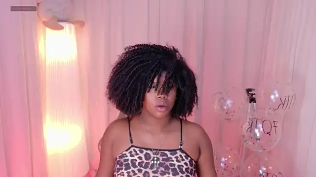 kehlannis  online show from November 15, 2025, 9:11 pm