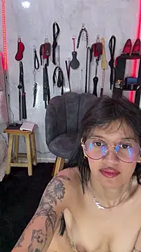 AriadneNort online show from June 7, 2026, 6:33 pm