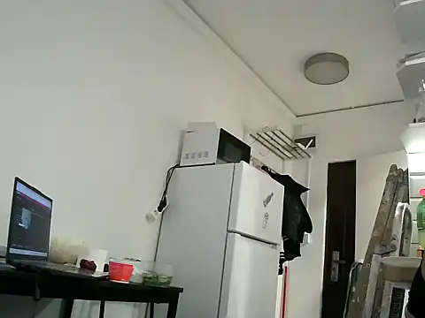 Snapshot of HotLenaX chatting on November 21, 2025, 9:30 am HotLenaX online show from November 21, 2025, 9:30 am