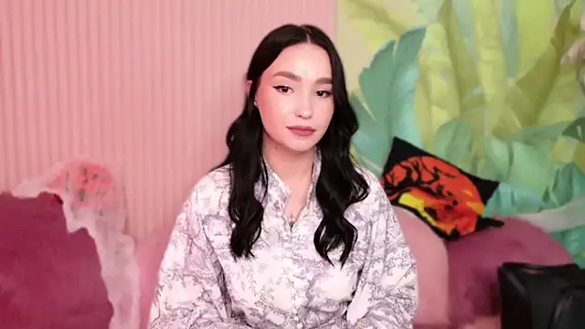 Amanda Choi online show from October 30, 2025, 8:42 pm