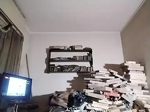 Danielle57  online show from November 11, 2025, 2:33 am