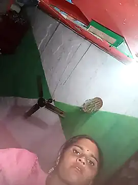 Cuty sunena online show from November 18, 2025, 10:31 am