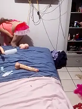 Snapshot of transreyna chatting on April 2, 2026, 1:36 am transreyna online show from April 2, 2026, 1:36 am