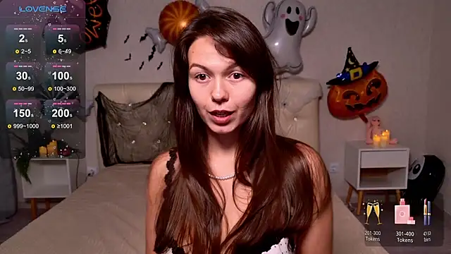 EllaCanny online show from October 29, 2025, 5:42 am