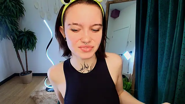 Elastikisss online show from November 25, 2025, 2:33 am