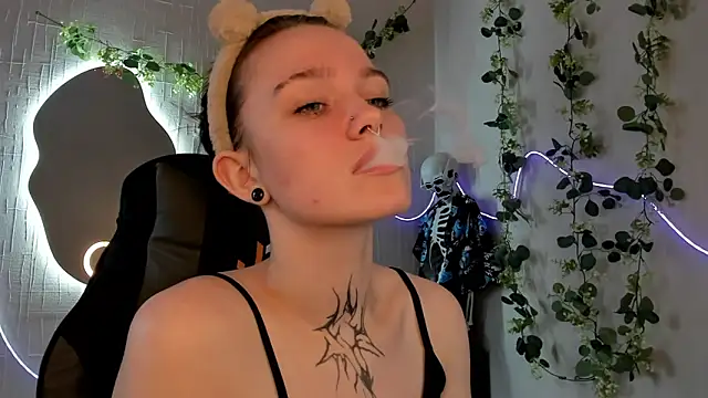 Snapshot of Elastikisss chatting on May 8, 2026, 8:52 am Elastikisss online show from May 8, 2026, 8:52 am