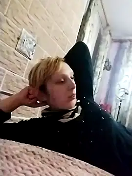 Ponka2011 online show from November 6, 2025, 6:14 am