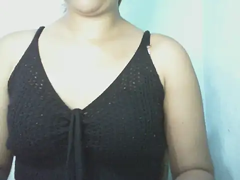 Snapshot of Monica2021 chatting on October 31, 2025, 12:50 pm Monica2021 online show from October 31, 2025, 12:50 pm