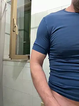 giovan2020 online show from February 24, 2026, 6:22 am