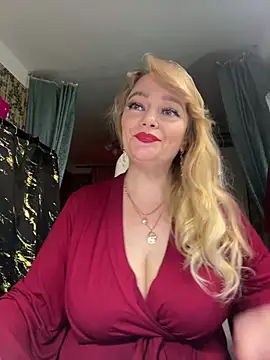 Snapshot of Sweet-blonde chatting on May 29, 2026, 9:46 pm Sweet-blonde online show from May 29, 2026, 9:46 pm