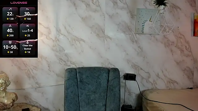 Lauren smiles online show from March 29, 2026, 8:09 pm