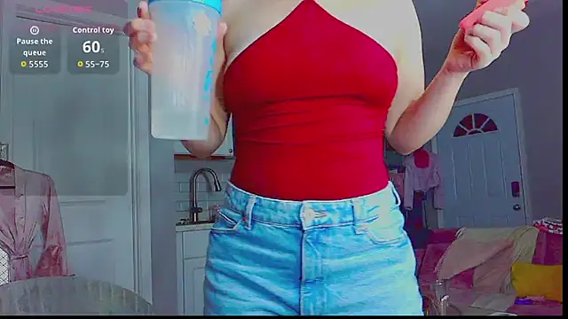 LunaMilav online show from October 5, 2025, 1:48 am