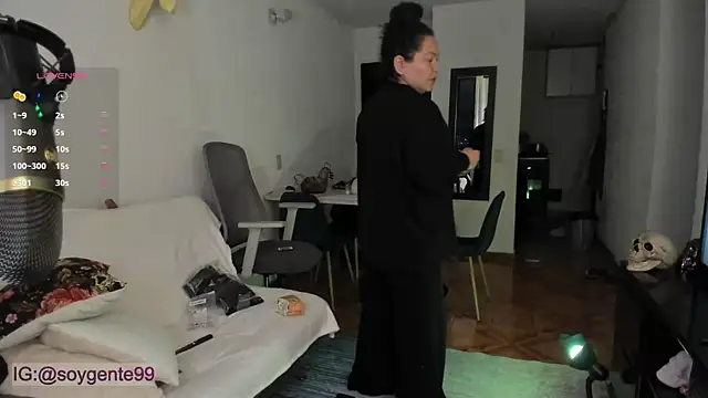 Snapshot of Chubby_Licius chatting on October 9, 2025, 11:03 pm Chubby Licius online show from October 9, 2025, 11:03 pm