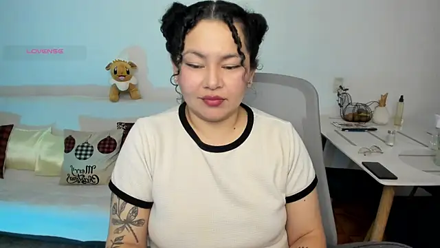 Snapshot of Chubby_Licius chatting on December 1, 2025, 11:32 pm Chubby Licius online show from December 1, 2025, 11:32 pm