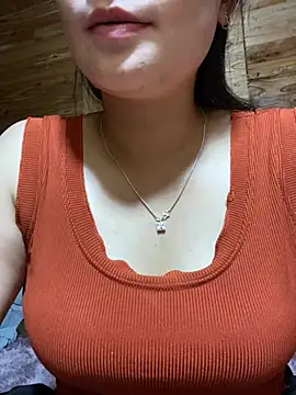 violet-00 online show from July 13, 2026, 9:34 am