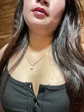 violet-00 online show from July 29, 2026, 1:48 am