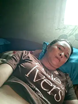 xuxulovezz online show from July 27, 2026, 2:07 am