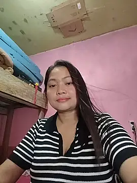 radiantbloom online show from January 18, 2026, 12:31 pm