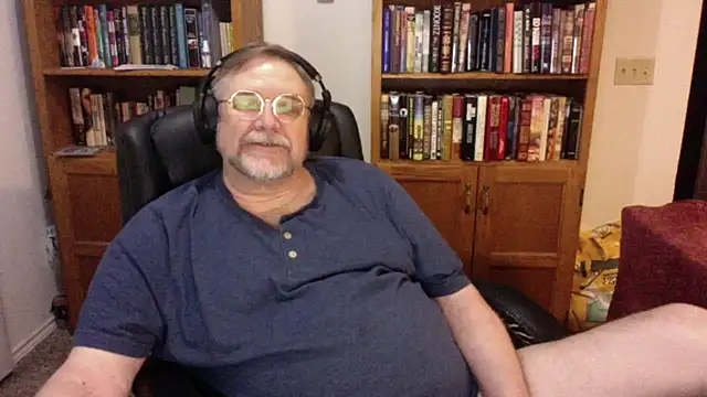 Vinyl22xh online show from March 11, 2026, 4:07 am