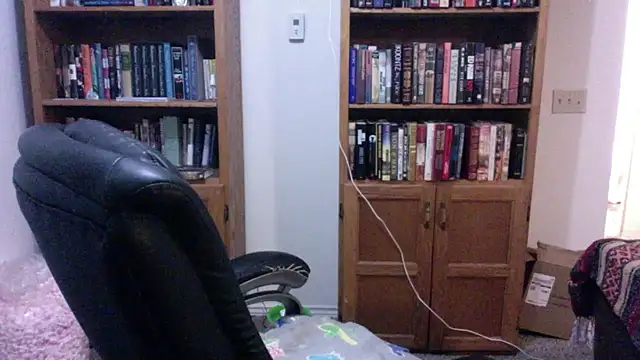 Vinyl22xh online show from May 30, 2026, 7:27 am