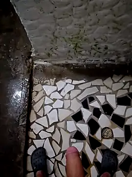 SALCEDO 041198 online show from October 9, 2025, 3:04 am