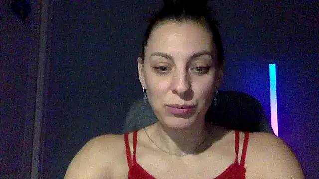 Snapshot of Myronell chatting on November 17, 2025, 5:30 pm Myronell online show from November 17, 2025, 5:30 pm