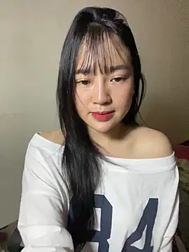 Snapshot of Be_xinh chatting on October 31, 2025, 3:13 pm Be xinh online show from October 31, 2025, 3:13 pm