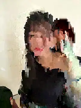 Snapshot of Be_xinh chatting on November 13, 2025, 8:35 am Be xinh online show from November 13, 2025, 8:35 am