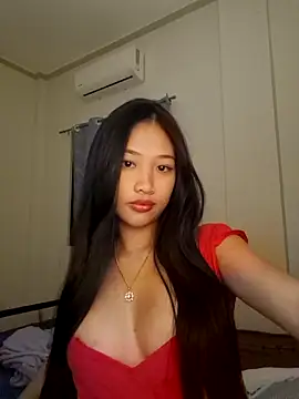 Snapshot of Bunny72772 chatting on October 21, 2025, 5:46 pm Bunny72772 online show from October 21, 2025, 5:46 pm