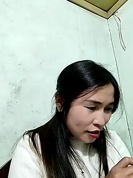 Snapshot of Mai4568 chatting on December 18, 2025, 6:30 am Mai4568 online show from December 18, 2025, 6:30 am