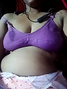 BHABHI MALLU online show from September 29, 2025, 6:02 pm