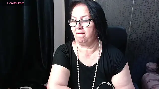 Snapshot of MissSanjanne chatting on May 7, 2026, 6:24 pm MissSanjanne online show from May 7, 2026, 6:24 pm