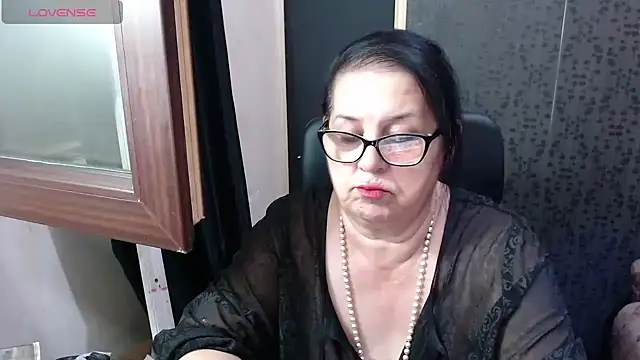 Snapshot of MissSanjanne chatting on July 18, 2026, 8:45 pm MissSanjanne online show from July 18, 2026, 8:45 pm