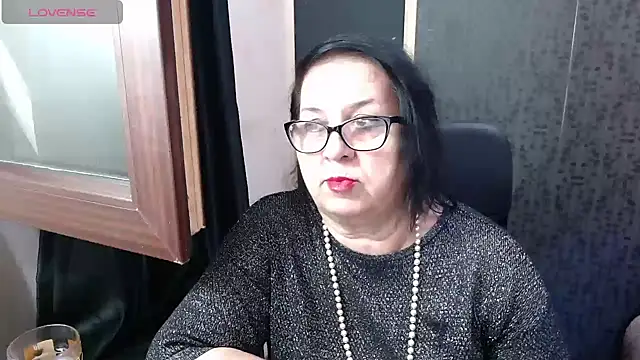 Snapshot of MissSanjanne chatting on July 24, 2026, 8:40 pm MissSanjanne online show from July 24, 2026, 8:40 pm