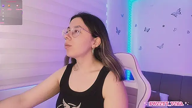 sweettvera online show from April 12, 2026, 1:05 pm