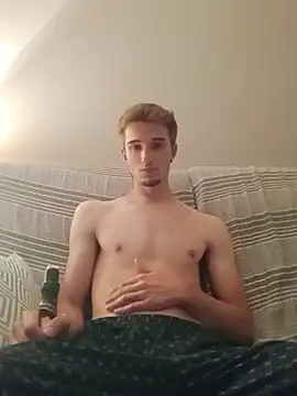 jorgeereyy online show from October 7, 2025, 11:13 pm