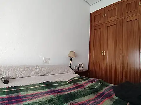 jorgeereyy online show from October 8, 2025, 1:20 pm