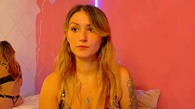 Anaayss  online show from October 21, 2025, 4:35 am