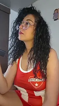 LondonHilton online show from March 9, 2026, 8:57 pm