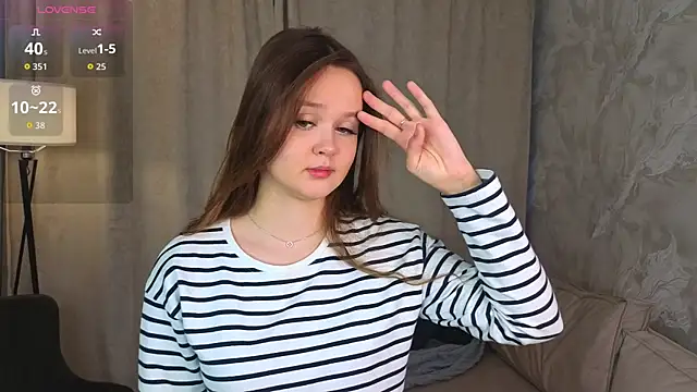 ElenoreReth online show from February 26, 2026, 1:48 am